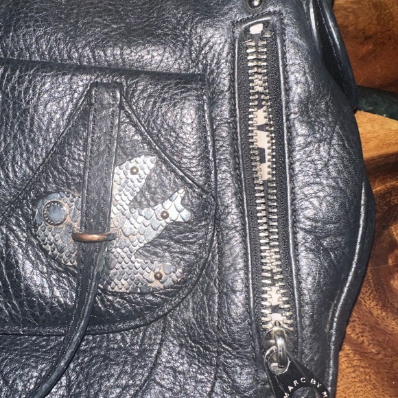 Marc Jacobs Black Crossbody Bag with Bird Details - Picture 4 of 4
